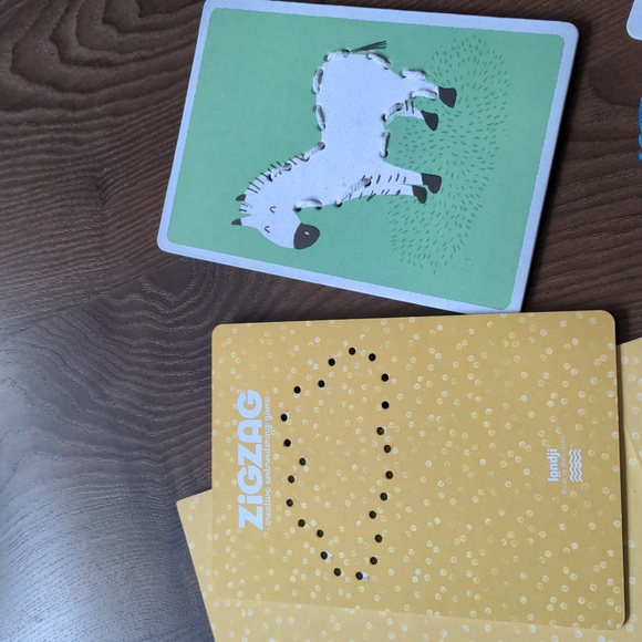 Embroidery cards, zigzag yarn, sewing, yarn craft, 5+ years Londji lacing game - Picture 4 of 16